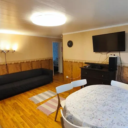 Hubane Kesklinna Korter Kuressaares Appartement *