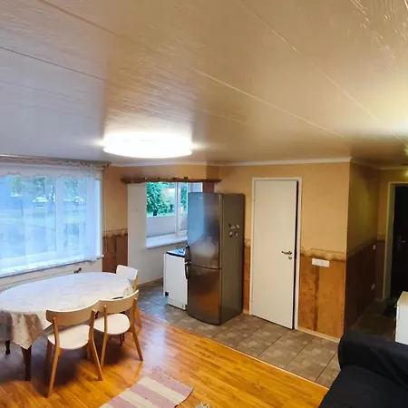 Apartamento Hubane Kesklinna Korter Kuressaares *